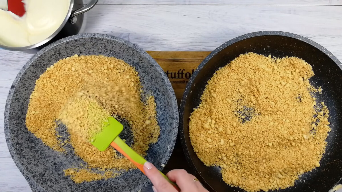 Торт из жареной крошки
