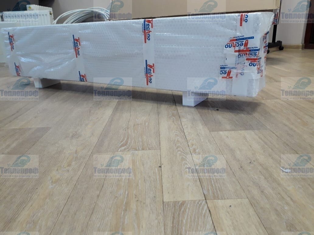 высота консоли всего 60 мм ,при высоте конвектора 250 мм