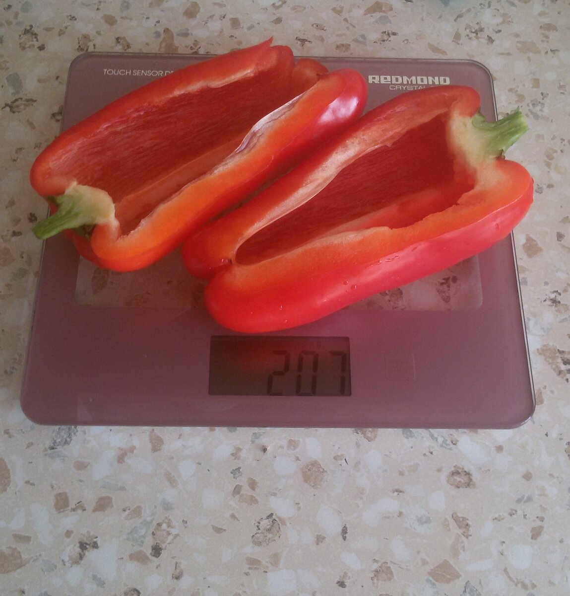 Вес от 200г., весы не врут :)