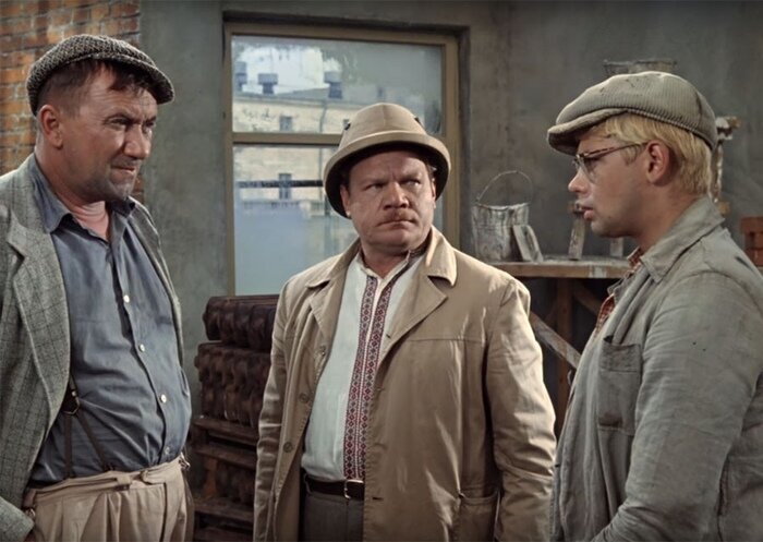 Кадр из фильма "Операция "Ы" и другие приключения Шурика"К