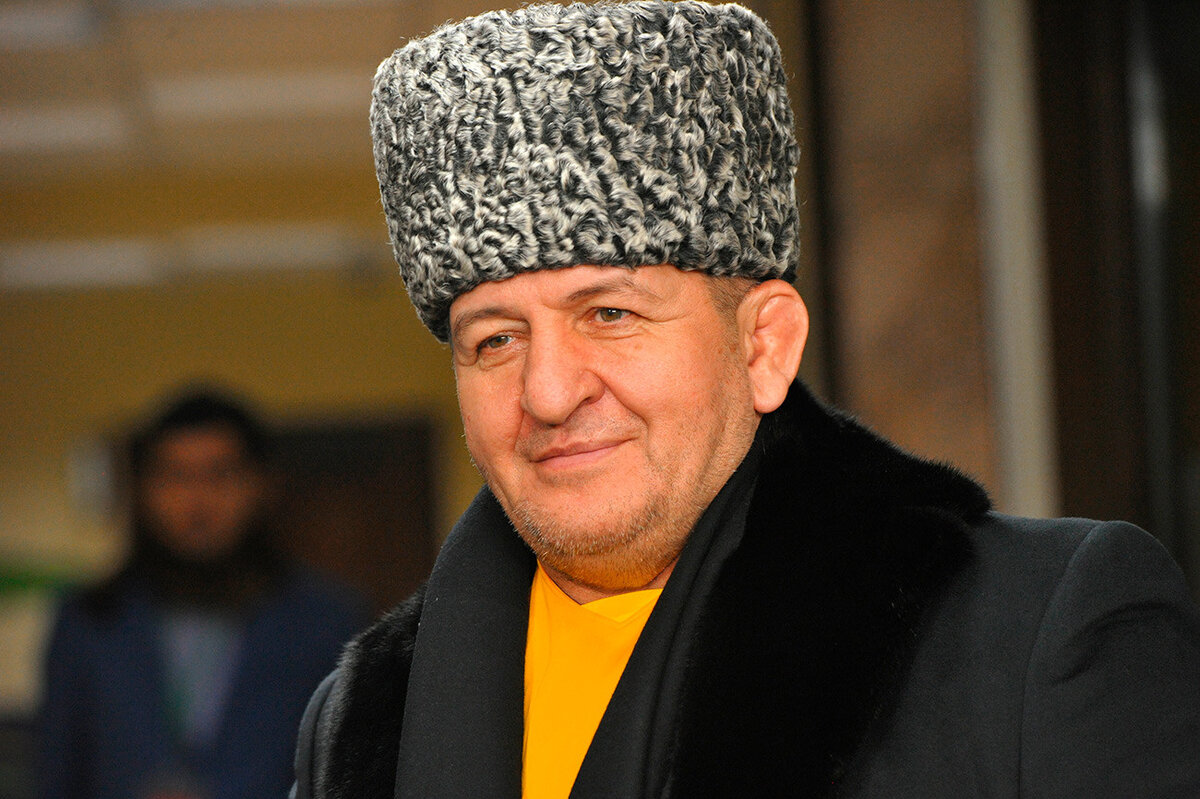 Тренер, отец Хабиба Нурмагомедова Абдулманап Нурмагомедов (с) Саид Царнаев/Sputnik