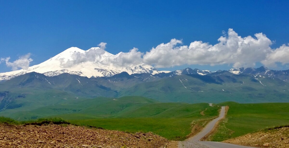 Кабардино Балкария всадник Эльбрус