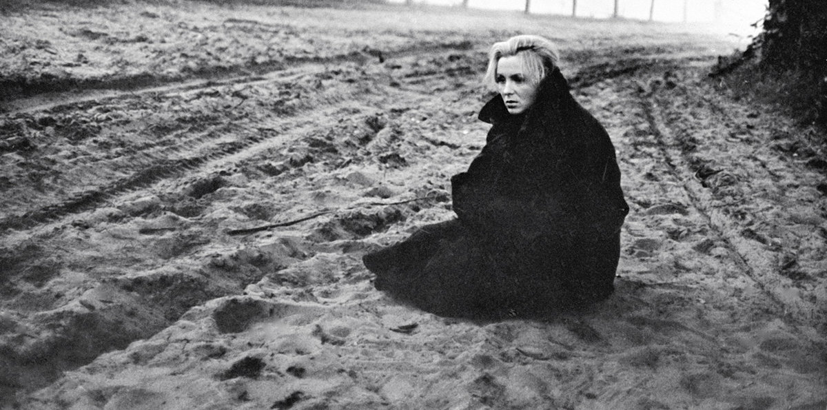 Вия Артмане в фильме "Никто не хотел умирать" (1965)
