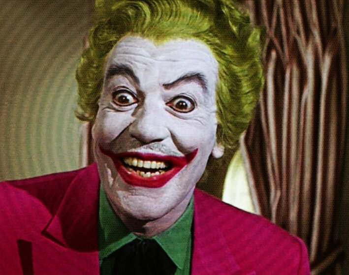 Цезарь Ромеро в роли Джокераезарь Ромеро на студийных фото