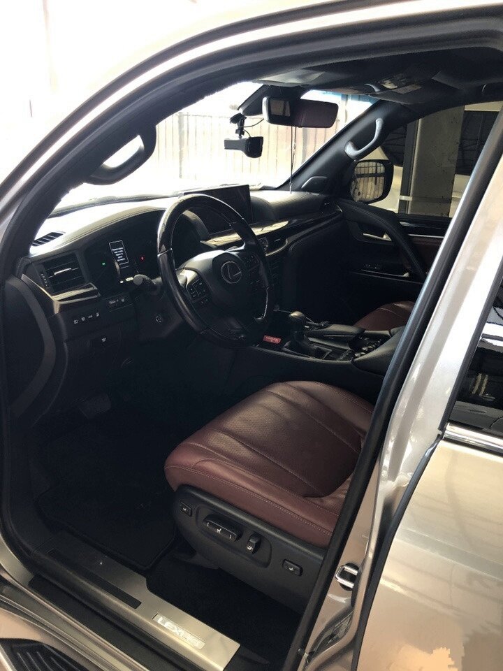 Lexus LX 570