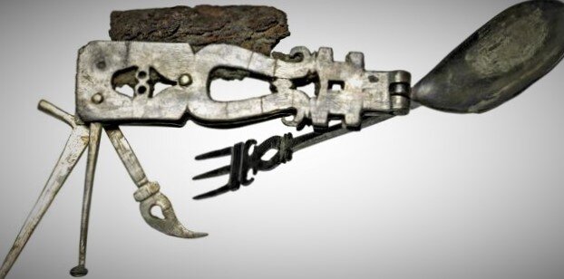 "Швейцарский нож" римского воина, датируемый 200-300 годом н.э.