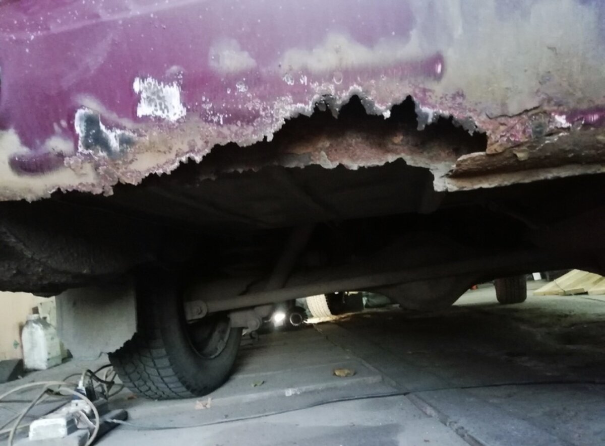 Типичные перекупские будни, когда покупаются машины за 11 тысяч рублей. 