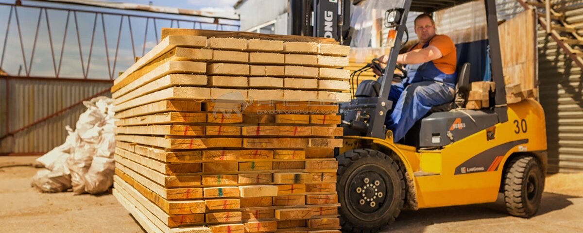 Фото с завода АПС ДСК по производству клееного бруса