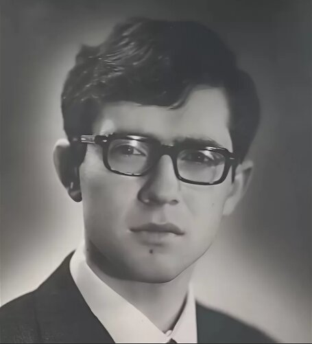 Студент - Борис Бурда. Фото:yandex