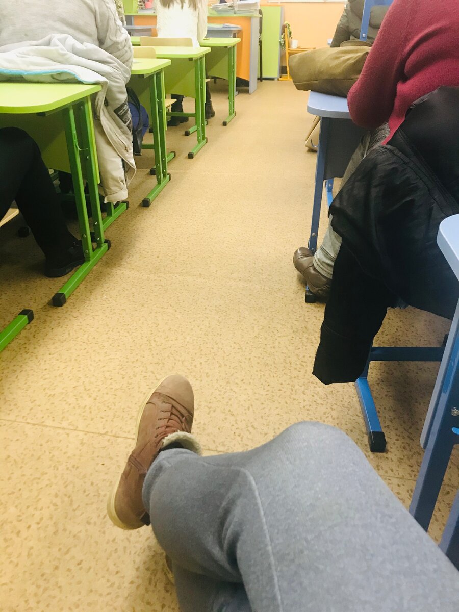 Да, а на собрании я занимаюсь написанием текста ) ы )