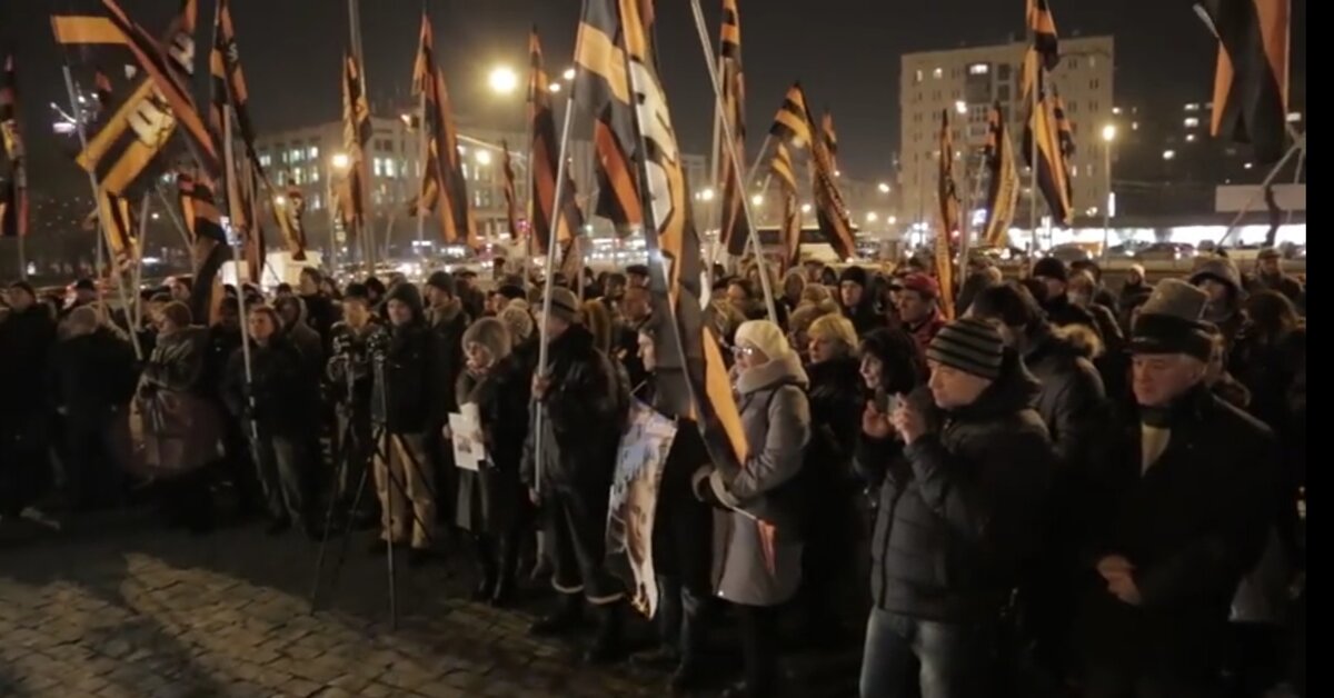 Фото с митинга в красноярске