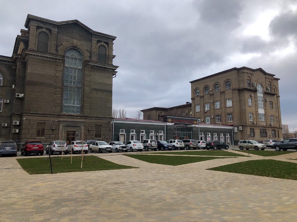 Ворота «Красного октября»