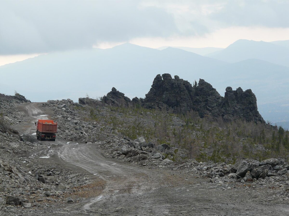 Карпинск Конжаковский камень