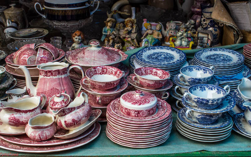 Блошиный рынок Сухой мост Тбилиси