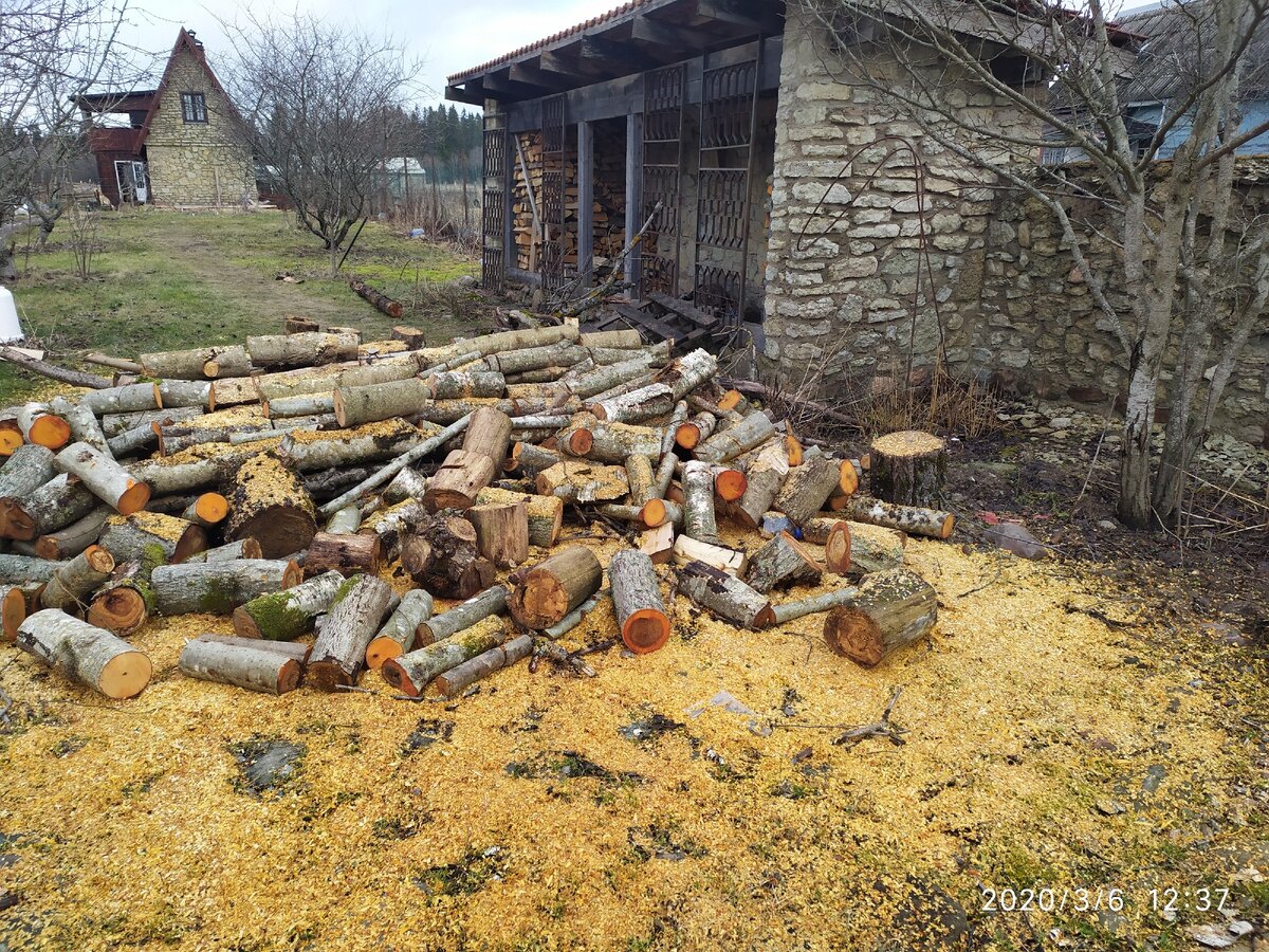 Село мадам. Хочу в деревню. Деревенская мадам. Колоть село.