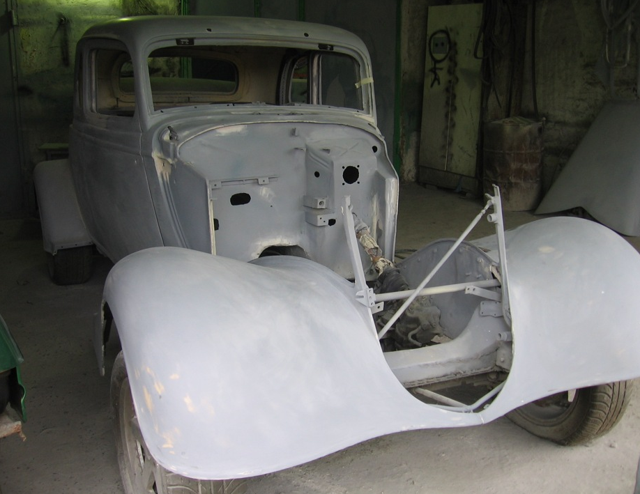 (вот так создавался обновленный кузов М1, подготовка к малярным работам)