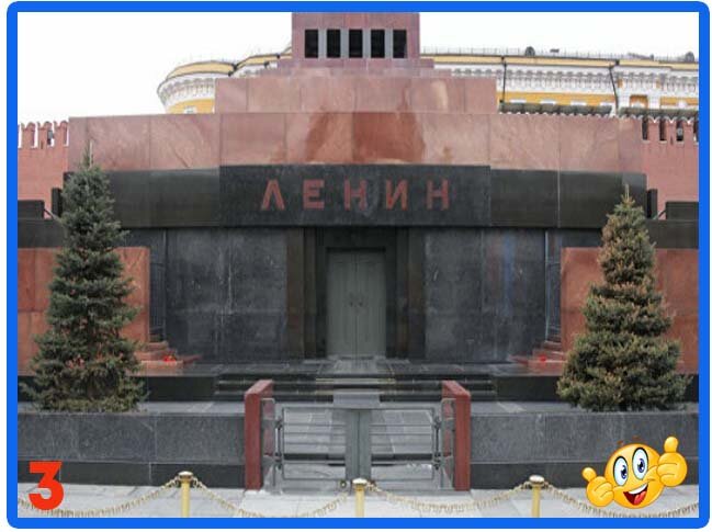 Кто в Москве лучше всех соблюдает самоизоляцию ? Ну конечно же это Ленин в мавзолее...