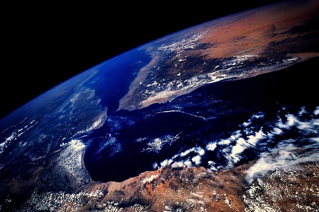 Вид Земли с орбиты. Фото: Яндекс Картинки. 