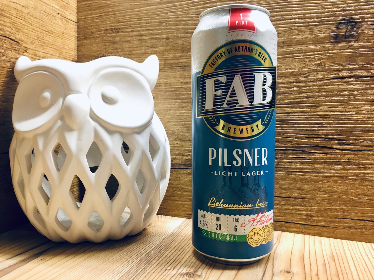 Пиво FAB Pilsner в банке.