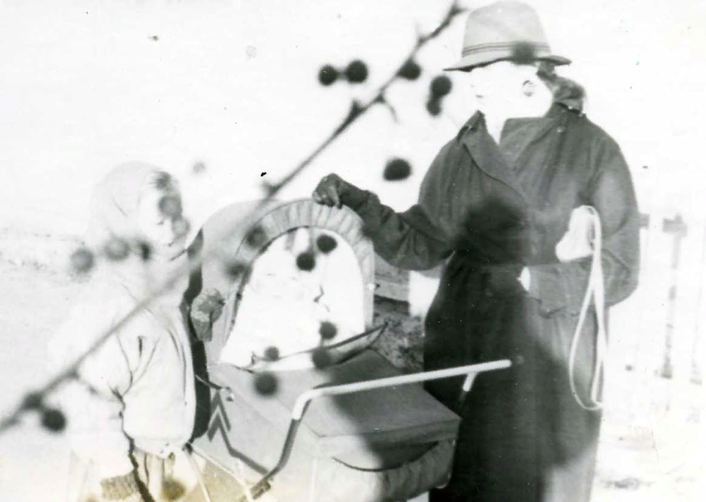 Обожаю женщин в шляпках! такая красота! Столько в них шарма, женственности, изящества, элегантности… Шляпка — это «принадлежность к тому, что имеет особый разряд».