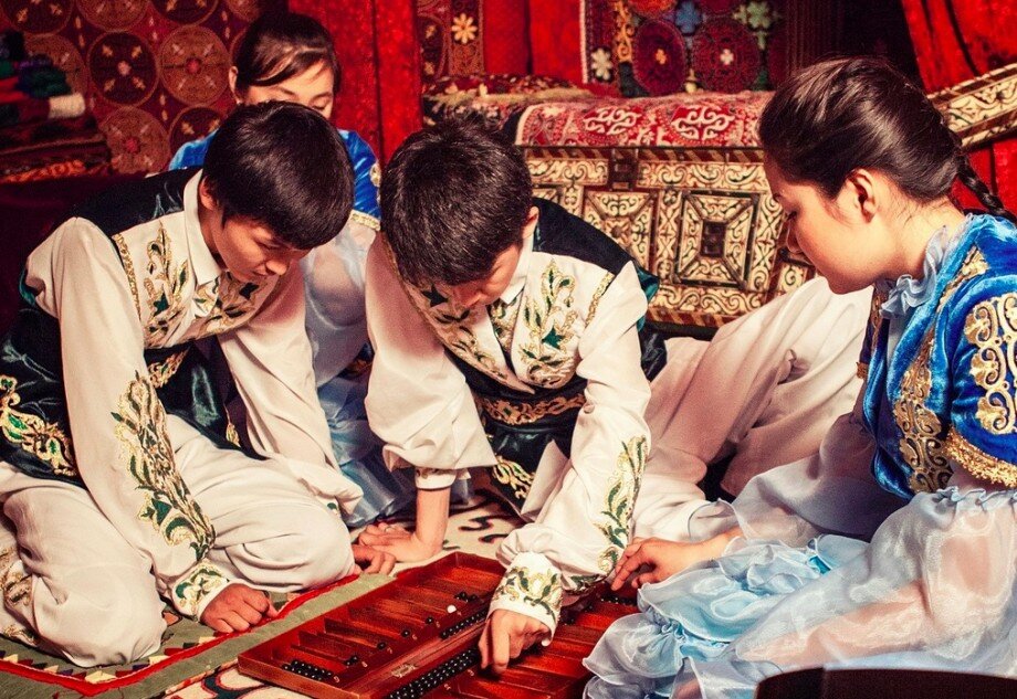 Фото: https://www.soyle.kz/article/view?id=176