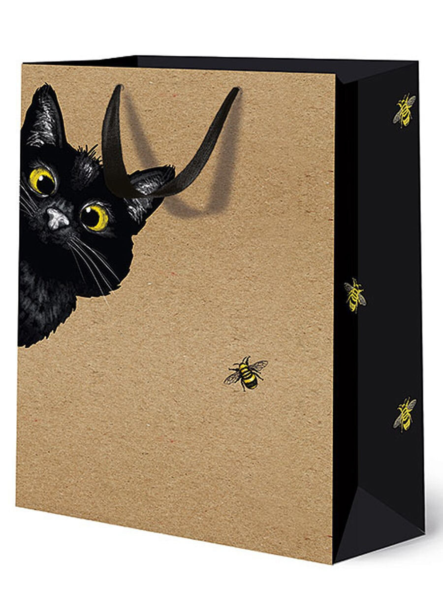 Мне очень нравятся пакеты от ЛАКАРТ ДИЗАЙН.                                                                 Артикул: 8818217. Они сделаны из плотной крафтовой бумаги, с симпатичными аппликациями, надежными ручками, имеют большой размер, стоят недорого.