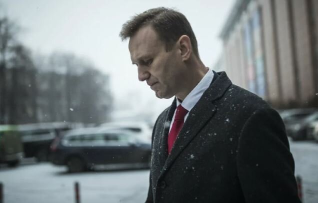 «Человек без имени и фамилии»: в Португалии объяснили, почему Навальный возвращается в РФ за 3 дня до инаугурации Байдена