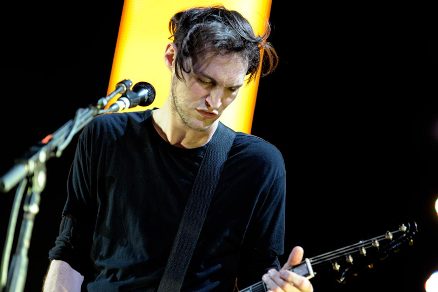 Red hot Chili Peppers Джош Клингхоффер. Джошем Клингхоффером (Josh Klinghoffer),. Джош Клингхоффер прическа.