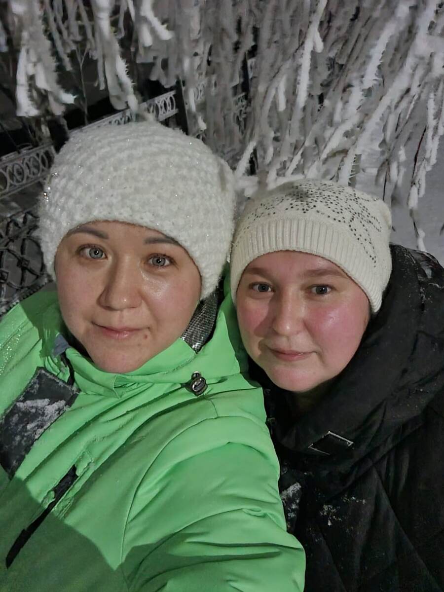 вечерняя прогулка с подругой