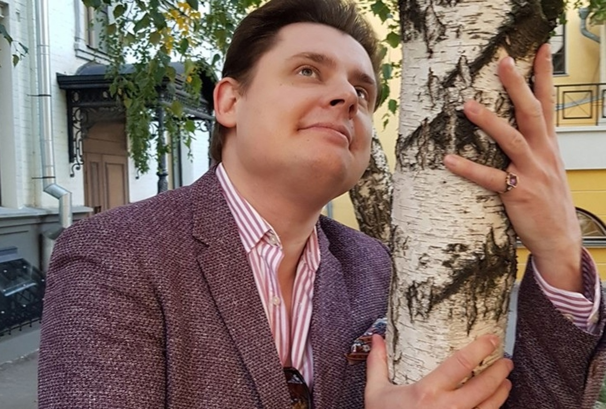 Евгений понасенков биография и личная жизнь Понасенков напомнил об идее забрать жилье историка Соколова и открыть там музей
