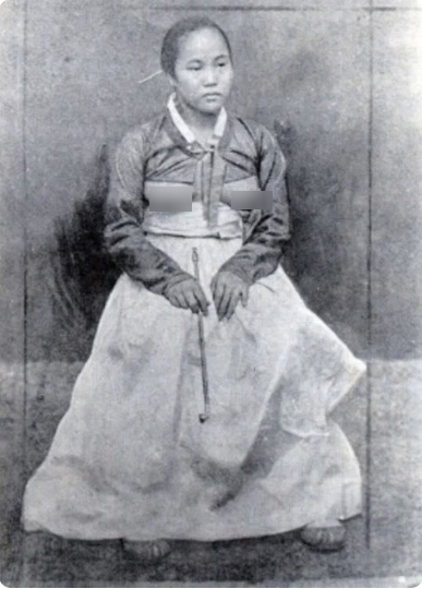 листайте карусель