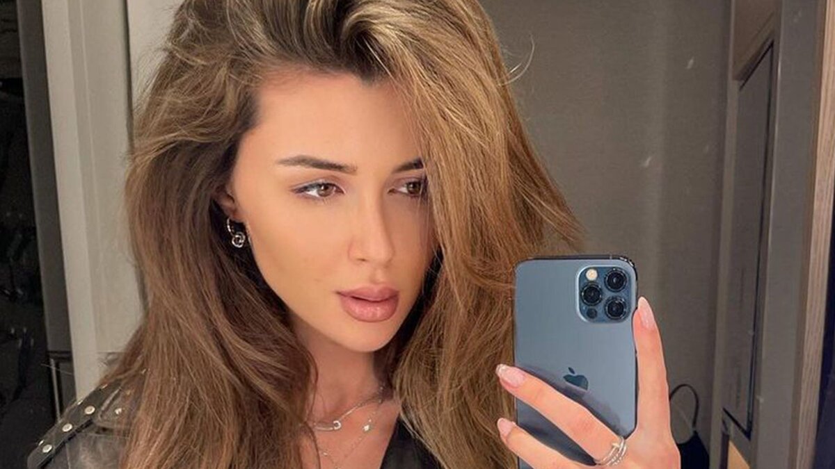        instagram*.com(Деятельность соцсети запрещена в России как экстремистская) | @anna_zavorotnyuk