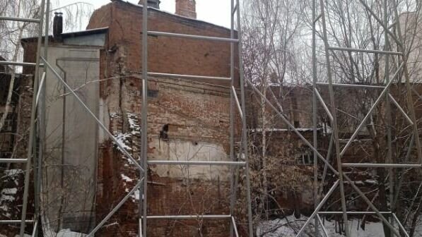     В Казани возле здания исполнительного комитета не будут сносить дом, признанный объектом культурного наследия. Об этом Inkazan заявили в пресс-службе мэрии города.