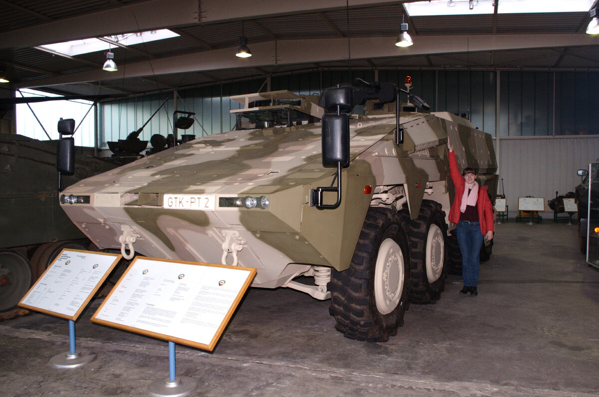 Прототип просто подавляюще огромен.