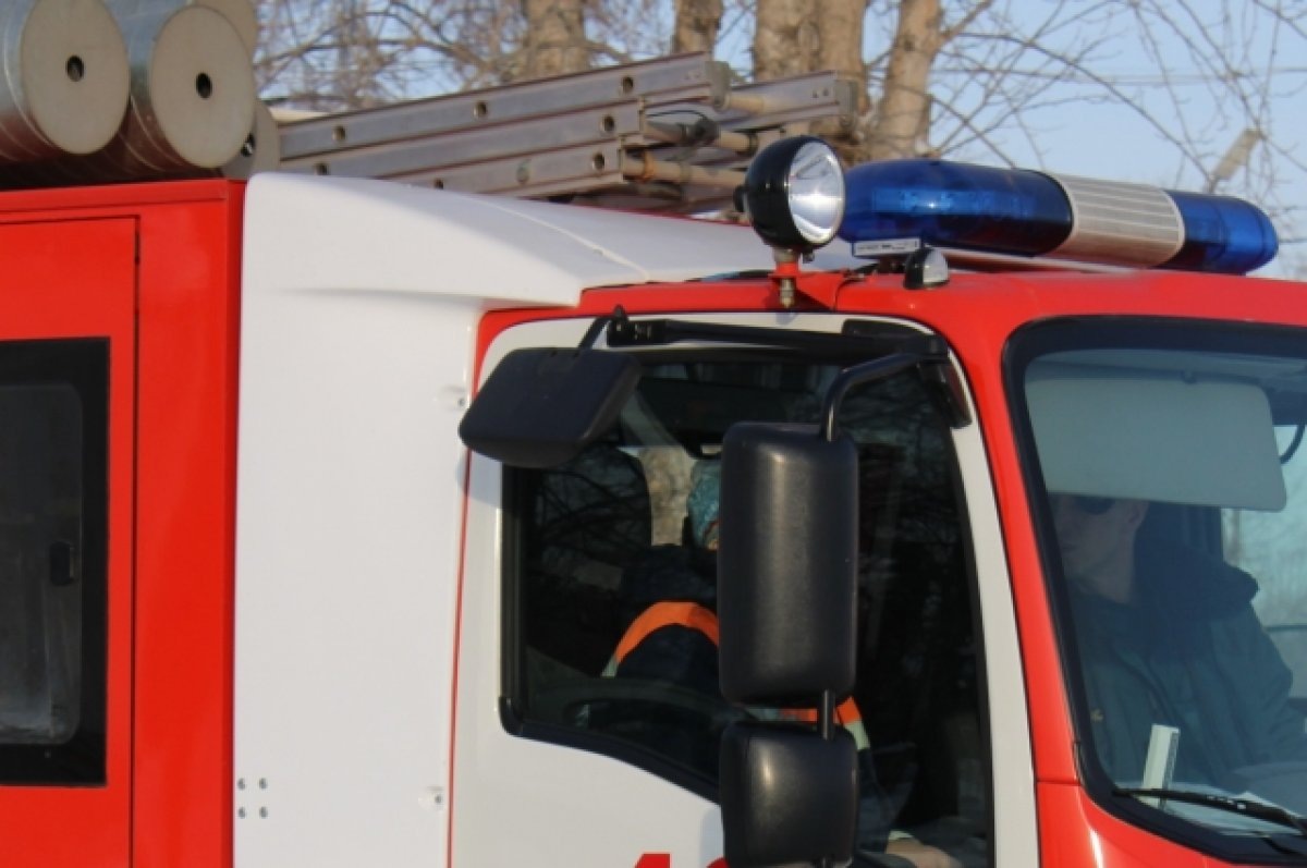    Машина МЧС, ехавшая на ликвидацию пожара в Кольцово, попала в ДТП