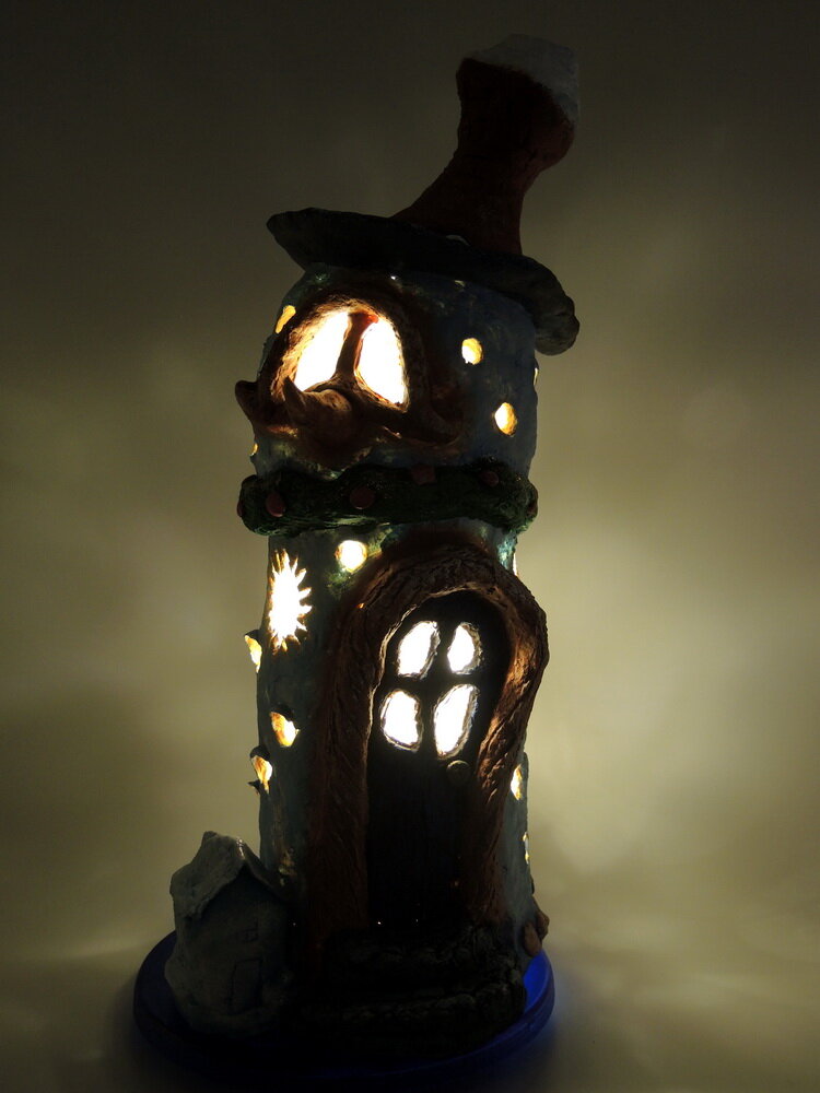 Так он светится