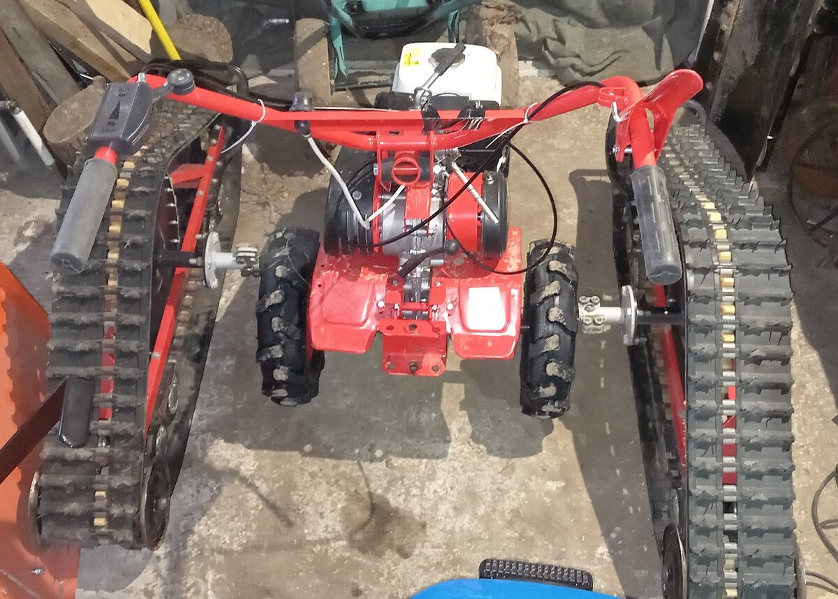 Подготовка к установке гусок. Слишком низкие "уши" Агата усложняют процедур затягивания гаек - приходиться почти ложиться на гуску, чтобы подлезть ключом.  