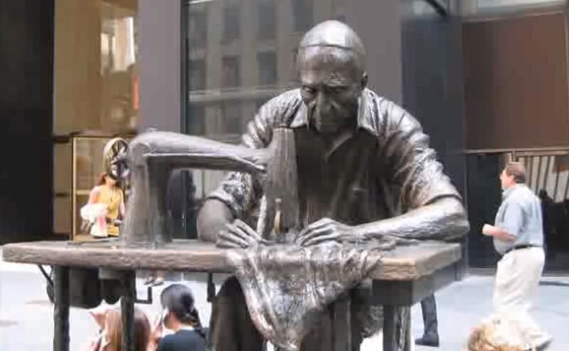 Памятники еврейскому портному в Нью-Йорке