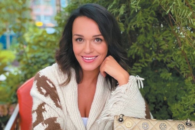    Что известно о расставании певицы Славы с гражданским мужем?