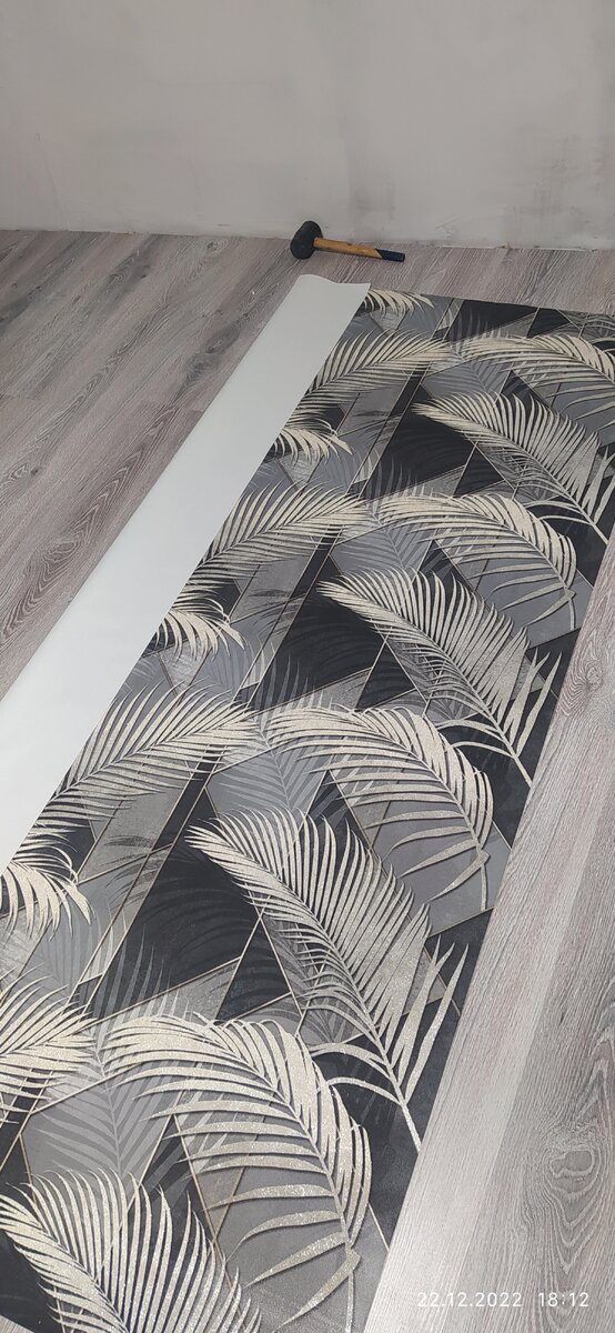 Вот такой рисунок на одну стену. 