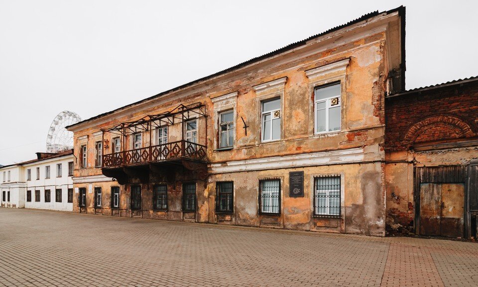     ЦСДР находится в Генеральском доме Амир Закиров
