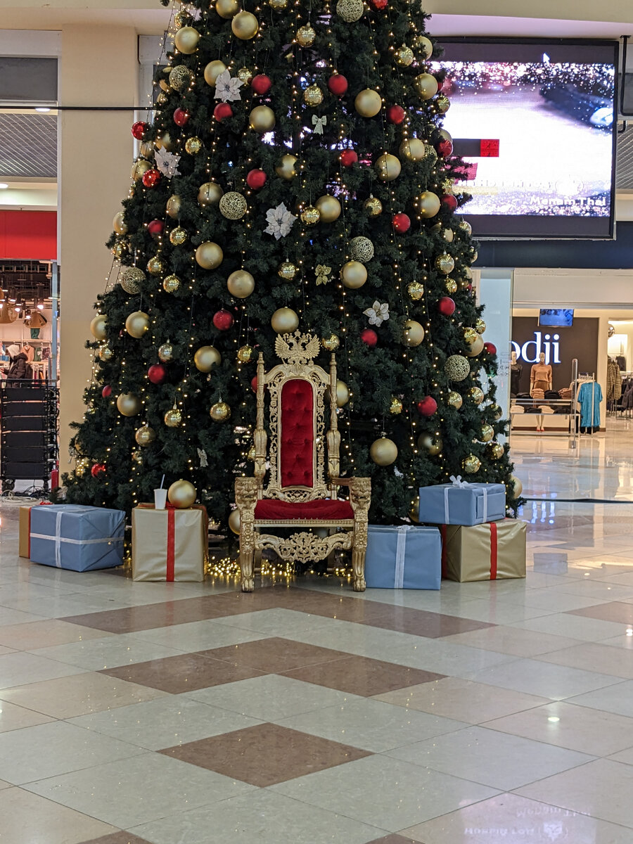 Вот кто-то важный тут отсутствует... Фото из личного архива автора канала юридический компаньон.