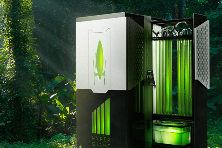 Половину биореактора занимает водорослевая ферма, вторую сам реактор