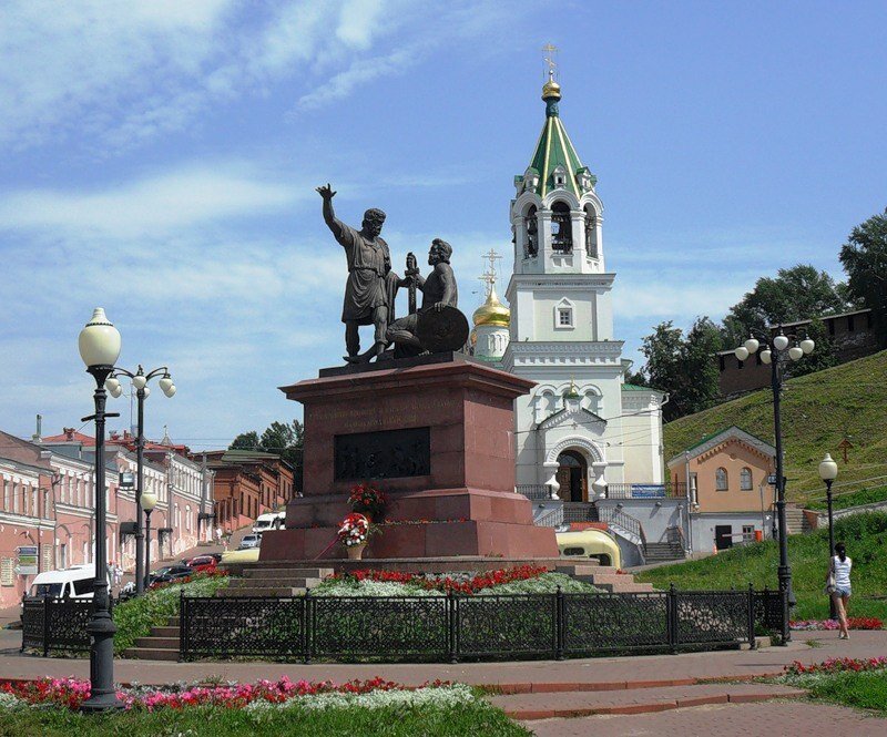 Памятник минину и пожарскому в нижнем новгороде фото