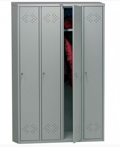 При первом способе приобретаются двухсекционные разборные или сварные шкафы. Если двойной шкаф не помещается, то устанавливают изделие с одной секцией. Например, можно использовать приставную секцию металлического шкафа Практик LS (LE) – 001. Второй способ заключается в приобретении мебели модульной сборки. Получается сплошная линия из нужного количества секций. Можно выбрать шкаф индивидуального пользования (локер) Практик LS (LE) – 41.