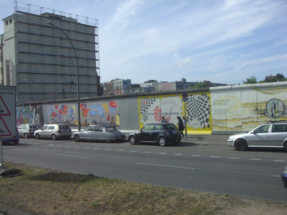 Берлинская стена