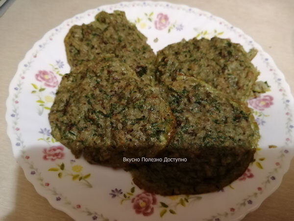 Гречневые котлеты внешне похожи на котлеты, приготовленные из мяса