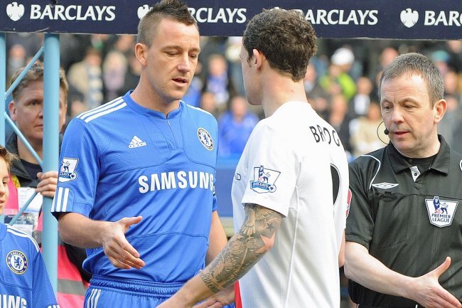 Терри и Бридж перестали пожимать друг другу руки