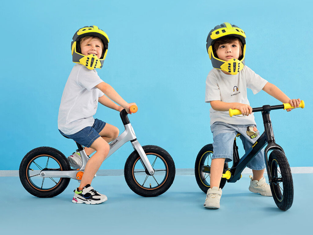 Р‘РµРіРѕРІРµР» Mercedes Benz Balance Bike