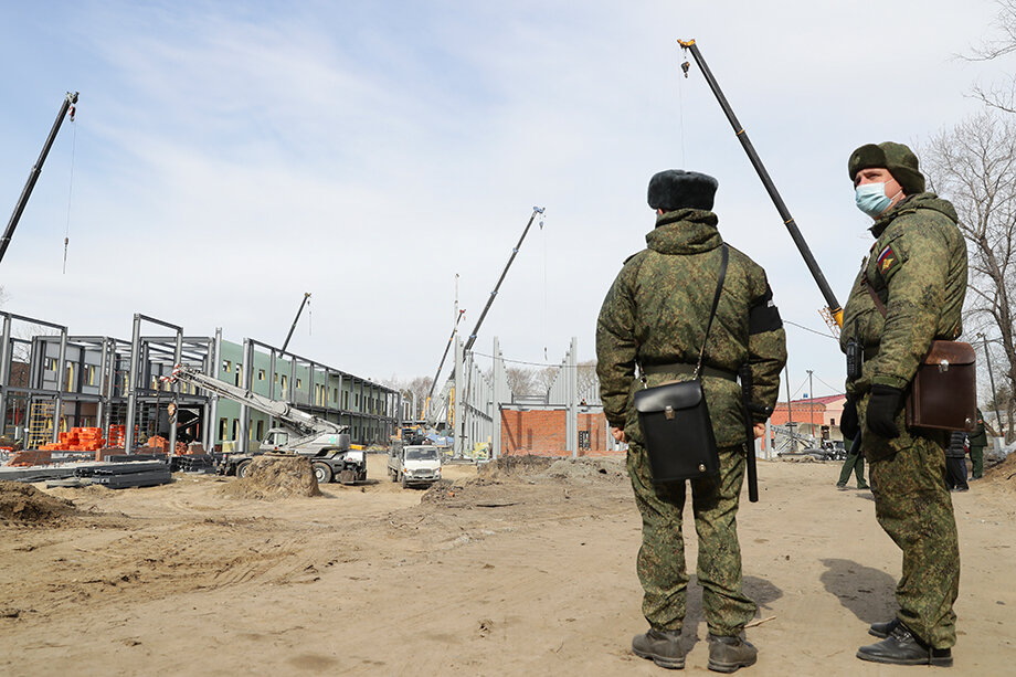 Строительство ММЦ на 160 мест на территории военного госпиталя в Новосибирске.
Фото: Кирилл Кухмарь/ТАСС
